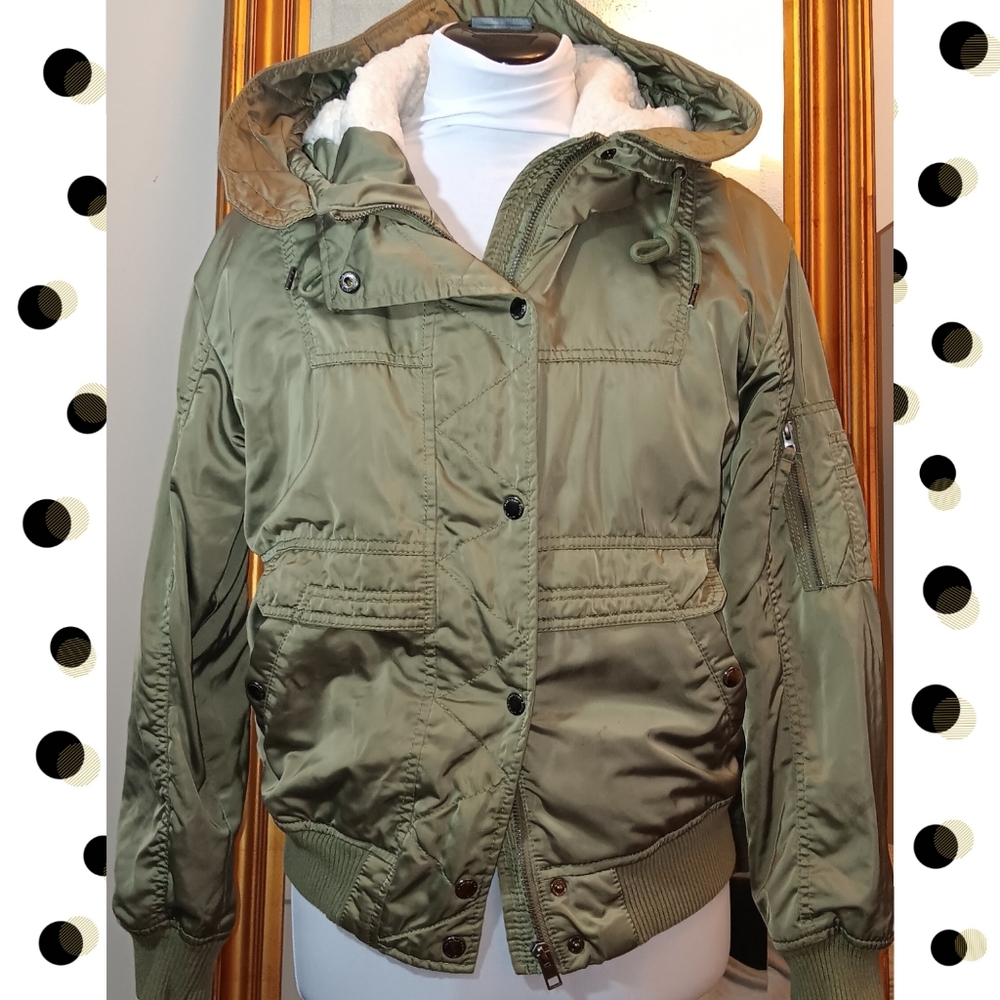 American Eagle Fleece‑Lined Hooded Bomber Jacket Size M –Army Green Outerwear - Picture 2 of 5